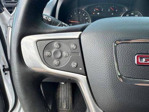 Used 2024 GMC Terrain SLT AWD/4WD image 14