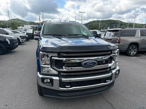Used 2022 Ford F350 XLT w/ XLT Premium Package AWD/4WD image 4