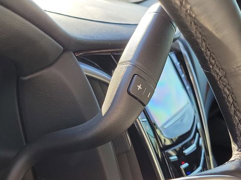 Used 2015 Cadillac Escalade Premium image 33