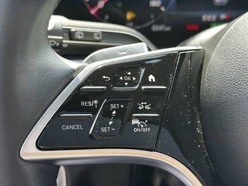 Certified 2025 Mercedes-Benz GLE 450e 4MATIC w/ Driver Assistance Package image 27