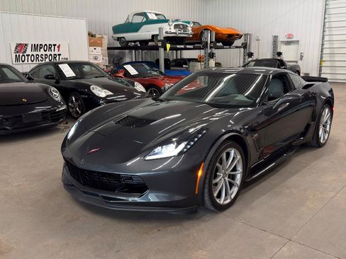 Used 2019 Chevrolet Corvette Grand Sport RWD image 13