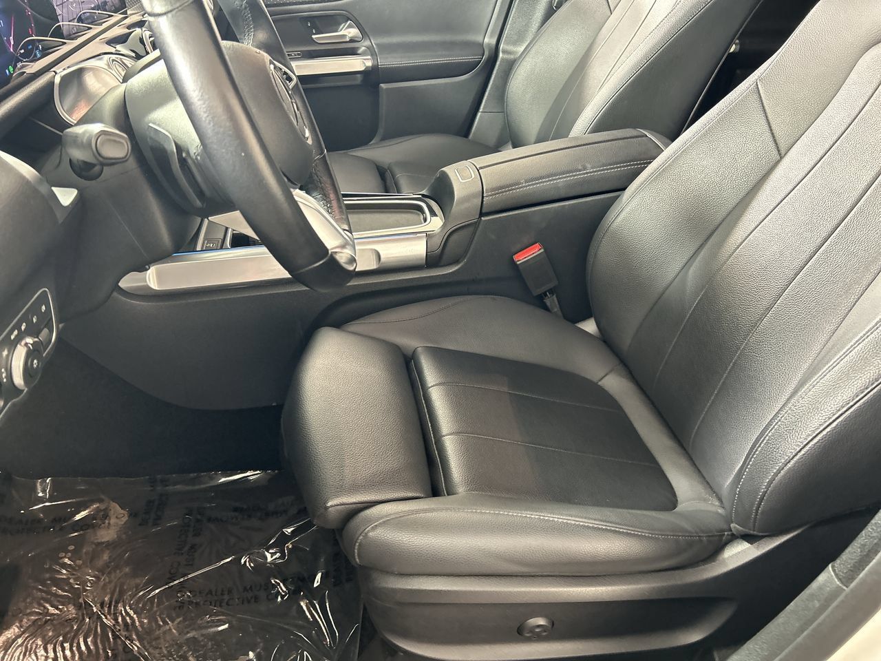 Used 2025 Mercedes-Benz GLB 250 image 22
