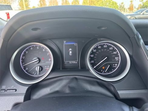 Used 2024 Toyota Camry LE image 28