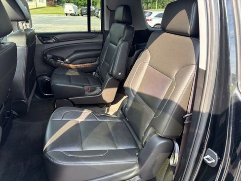 Used 2017 Chevrolet Suburban Premier AWD/4WD image 18