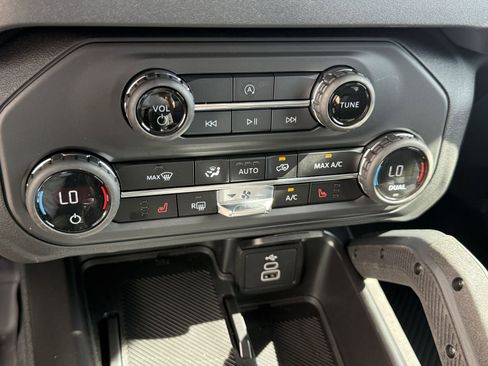 New 2026 Ford Bronco Big Bend w/ Black Diamond Package image 20