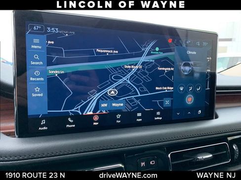 Certified 2022 Lincoln Nautilus Reserve image 19