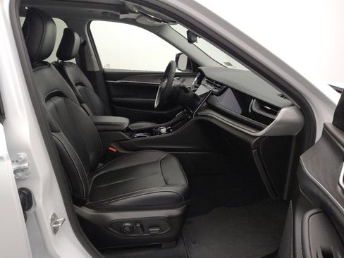 Used 2022 Jeep Grand Cherokee Limited 4xe image 21