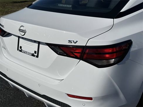 Used 2024 Nissan Sentra SV image 10