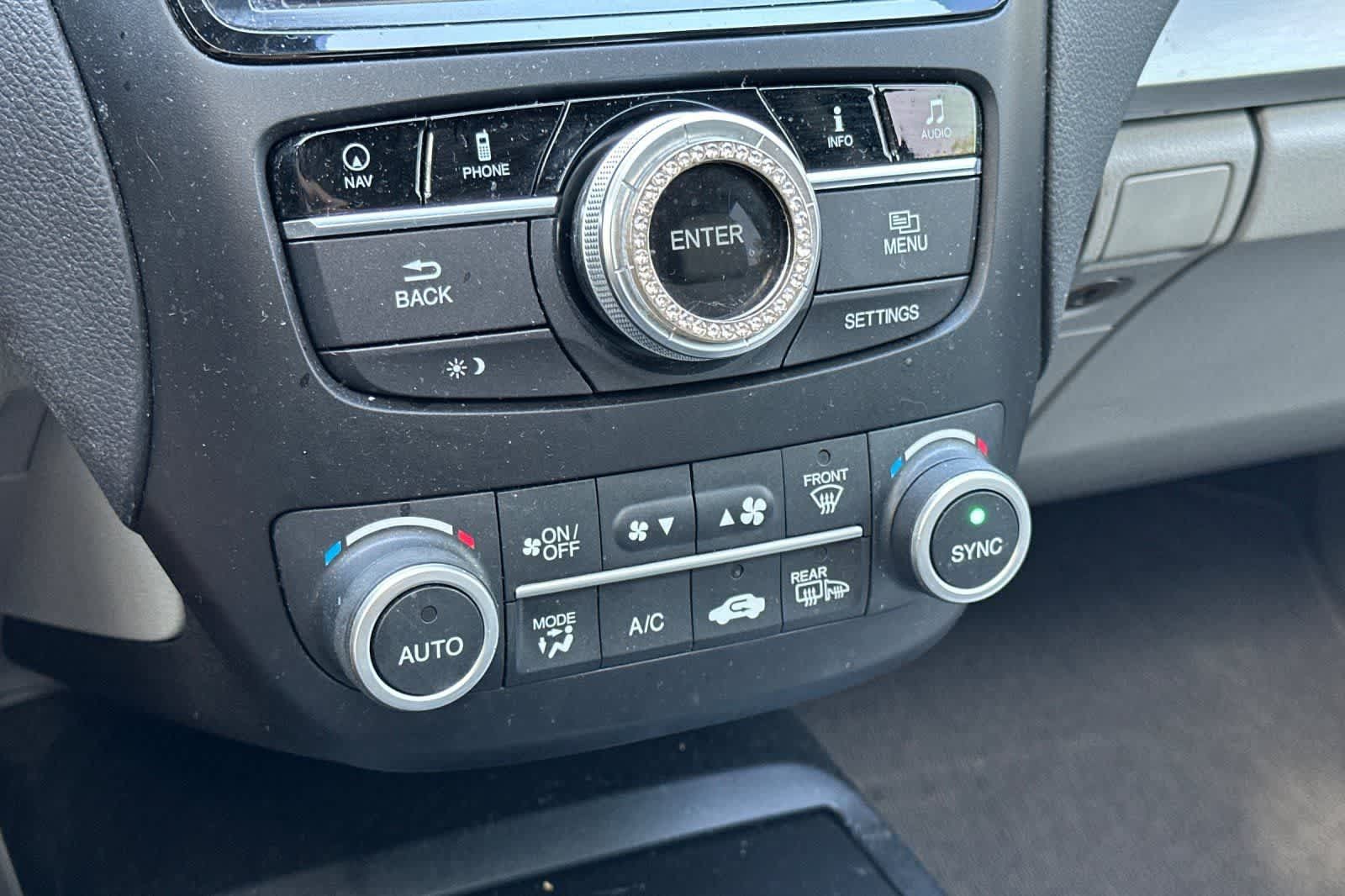 Used 2016 Acura RDX w/ Tech & AcuraWatch Plus Pack FWD image 23