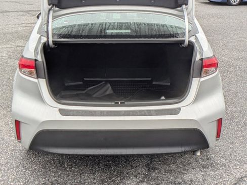 Used 2024 Toyota Corolla LE image 7