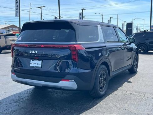 New 2026 Kia Carnival FWD image 9