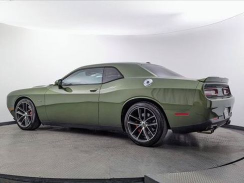 Used 2018 Dodge Challenger R/T w/ Performance Handling Group RWD image 6