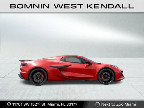 Used 2025 Chevrolet Corvette Z06 image 5
