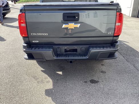 Used 2016 Chevrolet Colorado LT w/ LT Convenience Package AWD/4WD image 19