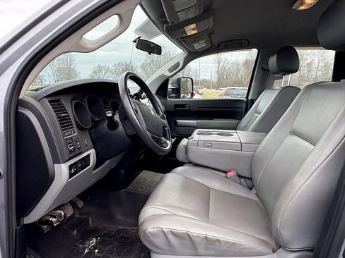 Used 2010 Toyota Tundra 4x4 Double Cab image 6