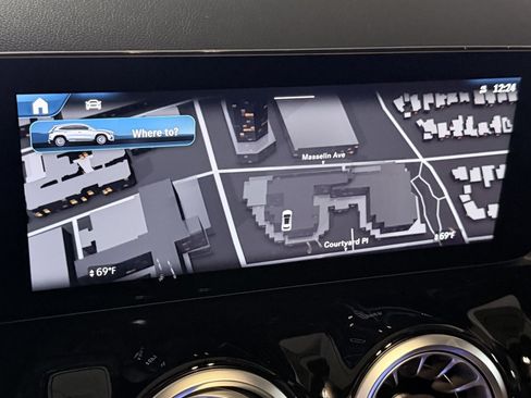 New 2025 Mercedes-Benz GLA 35 AMG 4MATIC image 18