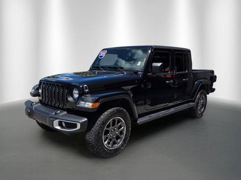 Certified 2020 Jeep Gladiator Sport AWD/4WD image 2