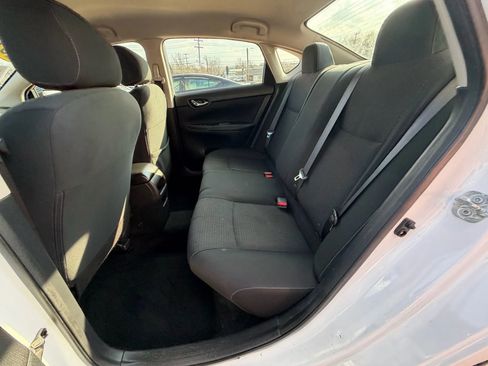 Used 2019 Nissan Sentra S image 11