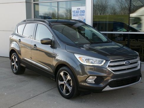 Used 2018 Ford Escape SEL image 7
