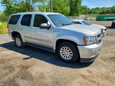 Used 2011 Chevrolet Tahoe 4WD Hybrid image 1