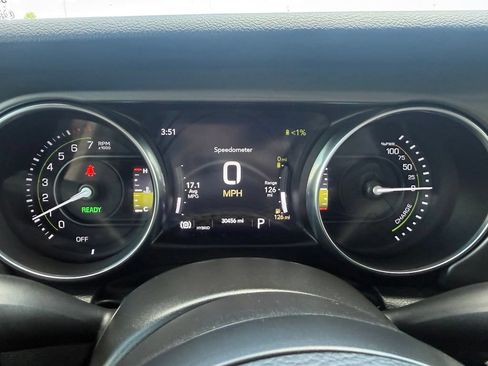 Used 2023 Jeep Wrangler Unlimited w/ Cold Weather Group AWD/4WD image 22