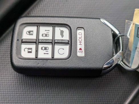 Certified 2024 Honda Odyssey Sport image 37
