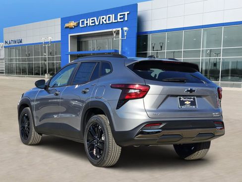 New 2026 Chevrolet Trax ACTIV w/ Sunroof Package image 4