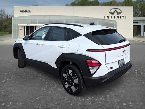 Used 2025 Hyundai Kona SEL image 5