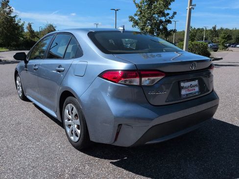 Used 2020 Toyota Corolla LE FWD image 4