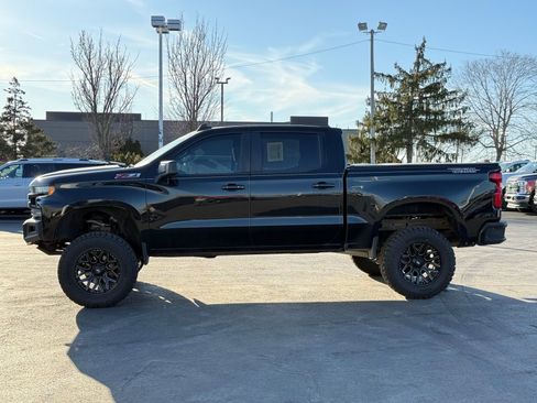 Used 2021 Chevrolet Silverado 1500 LT Trail Boss image 6