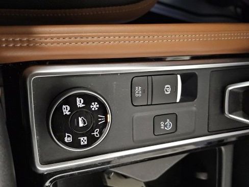 Certified 2023 Nissan Pathfinder Platinum w/ Cargo Package image 17