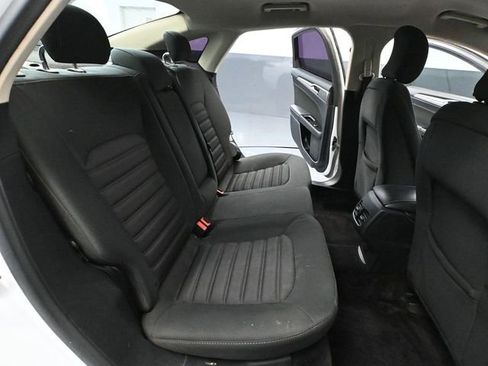 Used 2017 Ford Fusion SE image 37