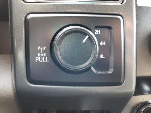 Used 2021 Ford F350 XLT w/ XLT Premium Package image 18