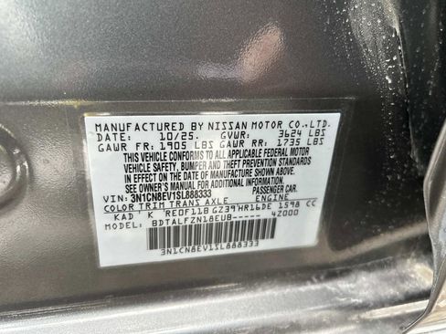 Used 2025 Nissan Versa SV w/ Trunk Package image 32