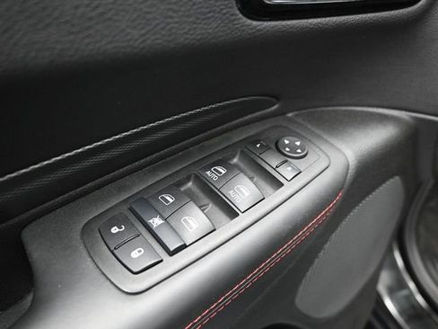 Used 2025 Dodge Durango R/T AWD/4WD image 19