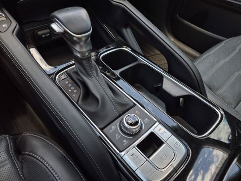 Used 2024 Kia Telluride SX Prestige AWD/4WD image 29