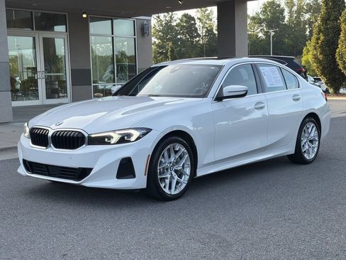 Used 2025 BMW 330i Sedan RWD image 7