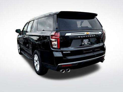 Used 2021 Chevrolet Suburban Premier image 5