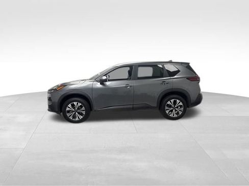Used 2023 Nissan Rogue SV image 7