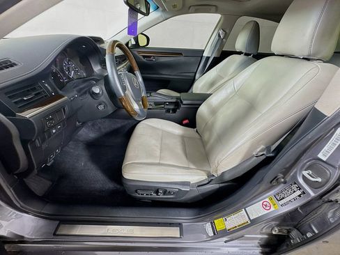 Used 2015 Lexus ES 350 w/ Luxury Package FWD image 24