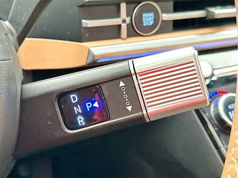 Used 2024 Hyundai Santa Fe Limited image 22