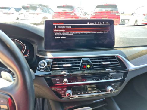 Used 2021 BMW 530i xDrive w/ Premium Package AWD/4WD image 33
