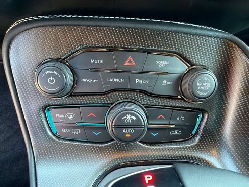 Used 2022 Dodge Challenger SRT Hellcat RWD image 32