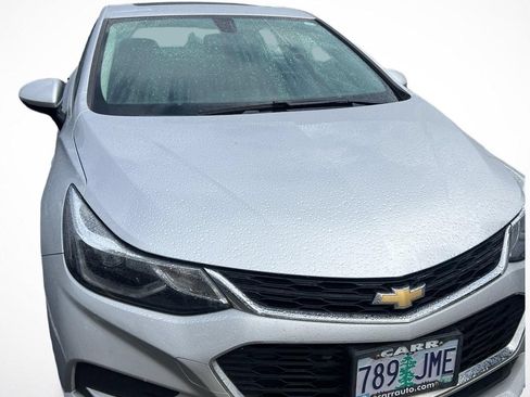 Used 2016 Chevrolet Cruze LT w/ Sun And Sound Package FWD image 3