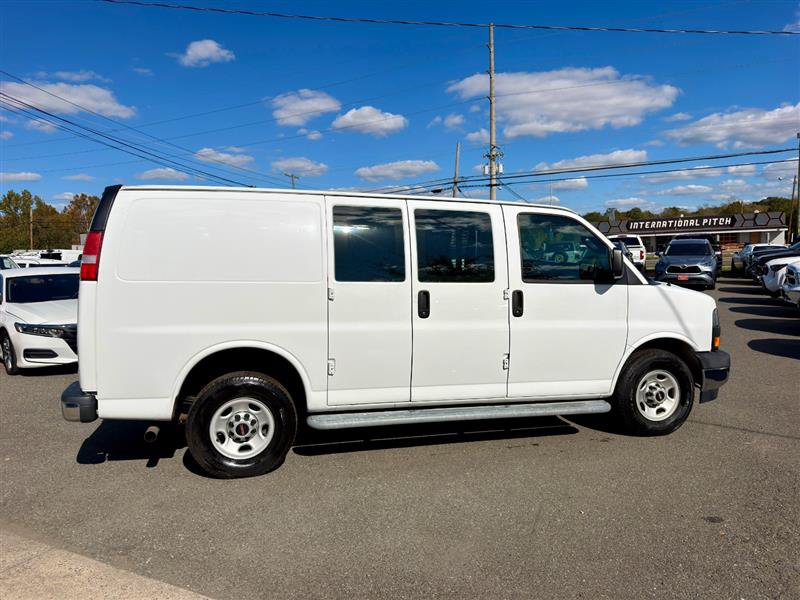 Used 2017 GMC Savana 2500 RWD image 6
