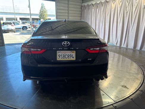 Used 2022 Toyota Camry SE FWD image 6