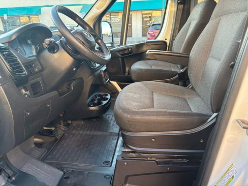 Used 2023 RAM ProMaster 2500 image 19