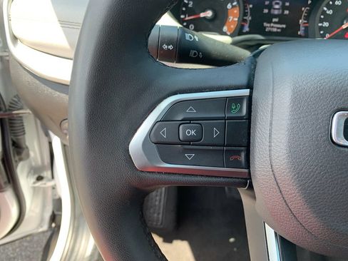 Used 2025 Jeep Compass Limited AWD/4WD image 16