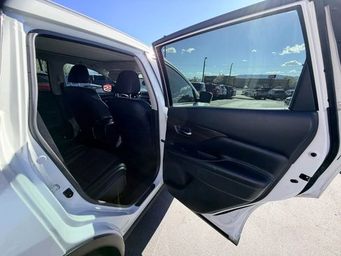 Used 2020 Nissan Murano Platinum w/ Cargo Package AWD/4WD image 30