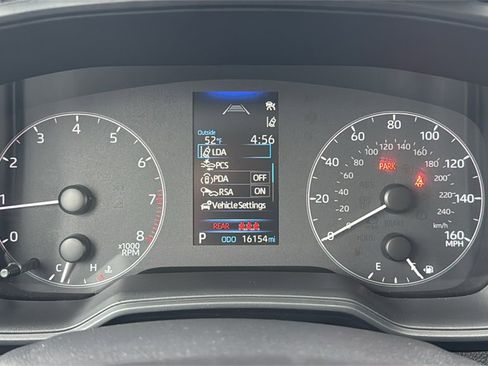 Certified 2025 Toyota Corolla LE image 30